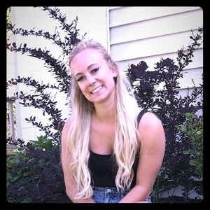 Meet your Posher, Olivia